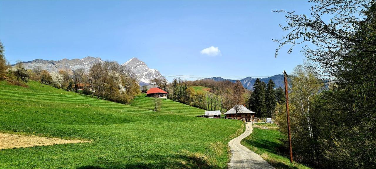 مبيت وإفطار Marthod Le Refuge Du Montagnard المظهر الخارجي الصورة