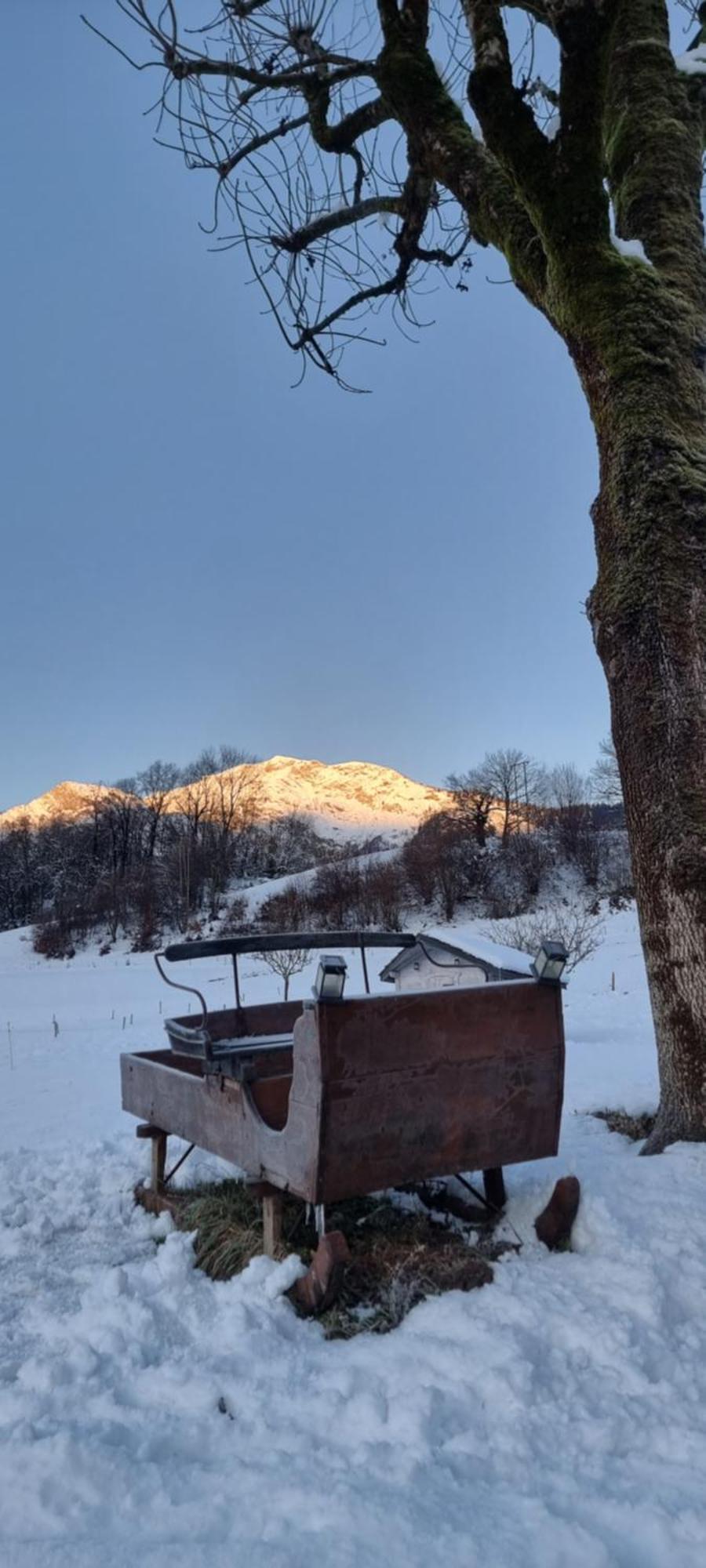 مبيت وإفطار Marthod Le Refuge Du Montagnard المظهر الخارجي الصورة